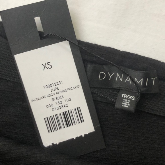 DYNAMITE ASYMMETRIC SKIRT - Picture 3 of 3